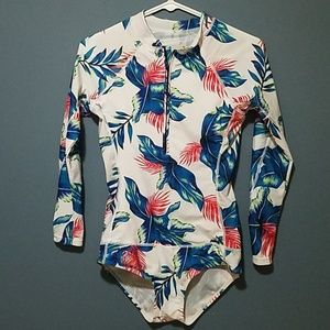 Surf suit